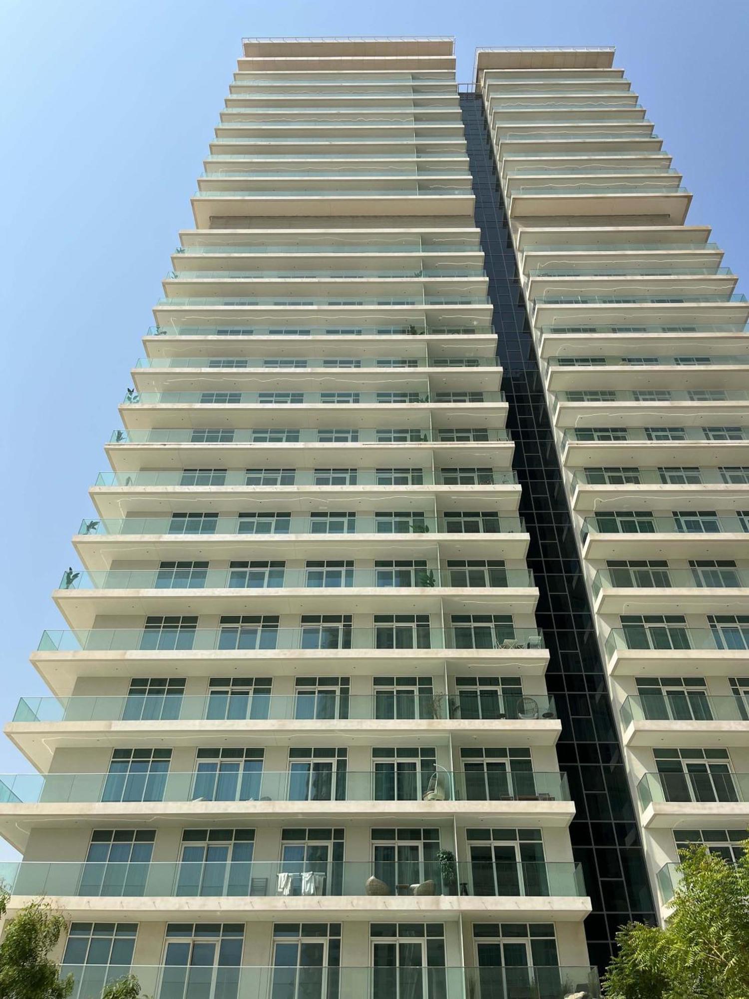 Silkhaus Palm View 1Bdr With Private Beach In Emaar Beachfront Dubai Exterior foto